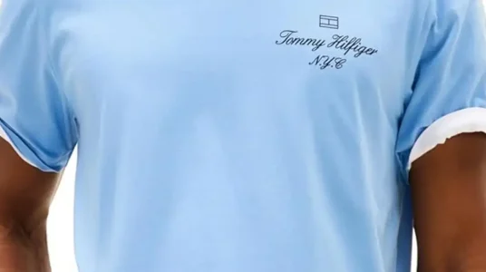 Chollo Camiseta Tommy Hilfiger Outline Script tee para hombre