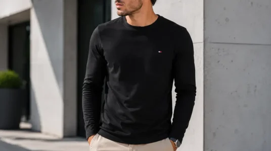 Camiseta Tommy Jeans TJM Original RIB negra