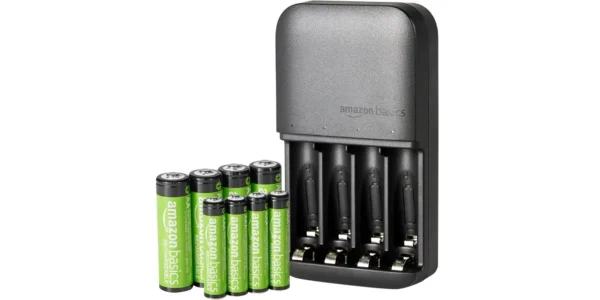 Cargador de pilas + 4x pilas AA + 4x pilas AAA Amazon Basics