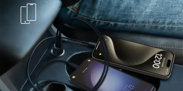 Cargador dual Belkin BoostCharge de 42W con USB + USB-C para coche