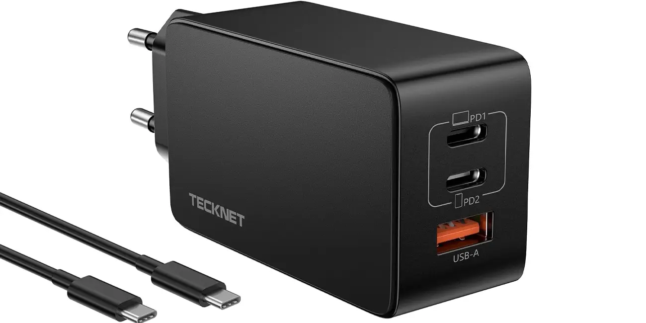 Cargador TECKNET 3 en 1 de 65W