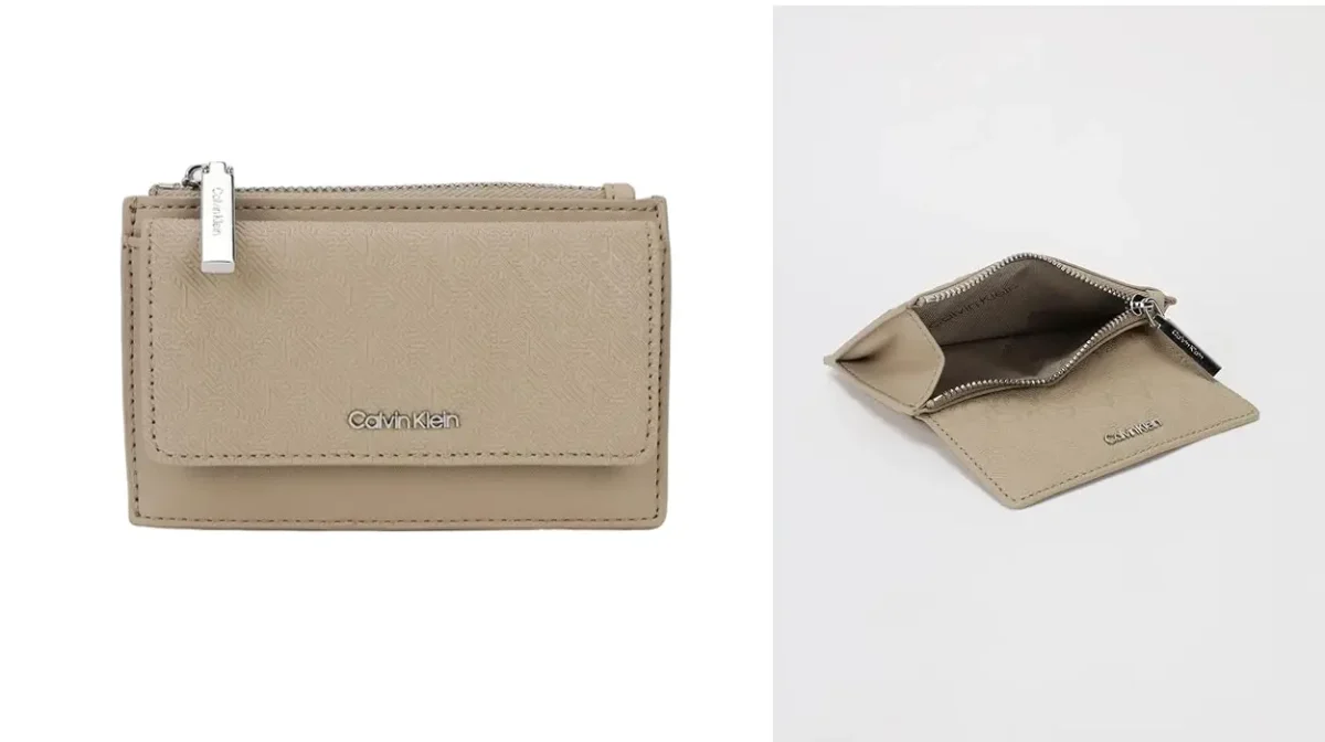 Tarjetero con monedero Calvin Klein Must Zip Flap para mujer