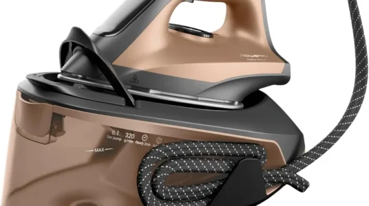 Centro de planchado Rowenta Force Pro 300, potente y con resultados profesionales