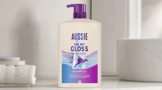 Champú Aussie Oh My Gloss sin sulfatos de 1 l con aroma afrutado