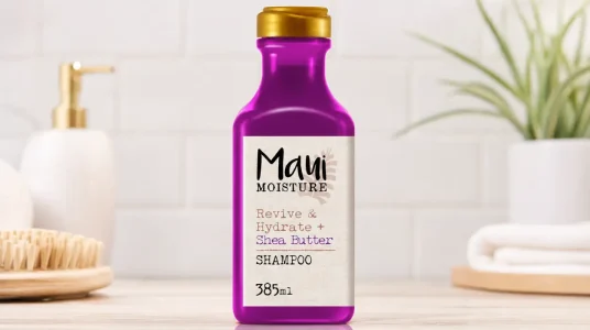 Champú revitalizante e hidratante Maui Moisture con manteca de karité para pelo seco y dañado de 385 ml
