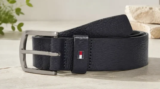 Chollo Cinturón Tommy Hilfiger Denton para hombre por sólo 23,70€ (53% de descuento)