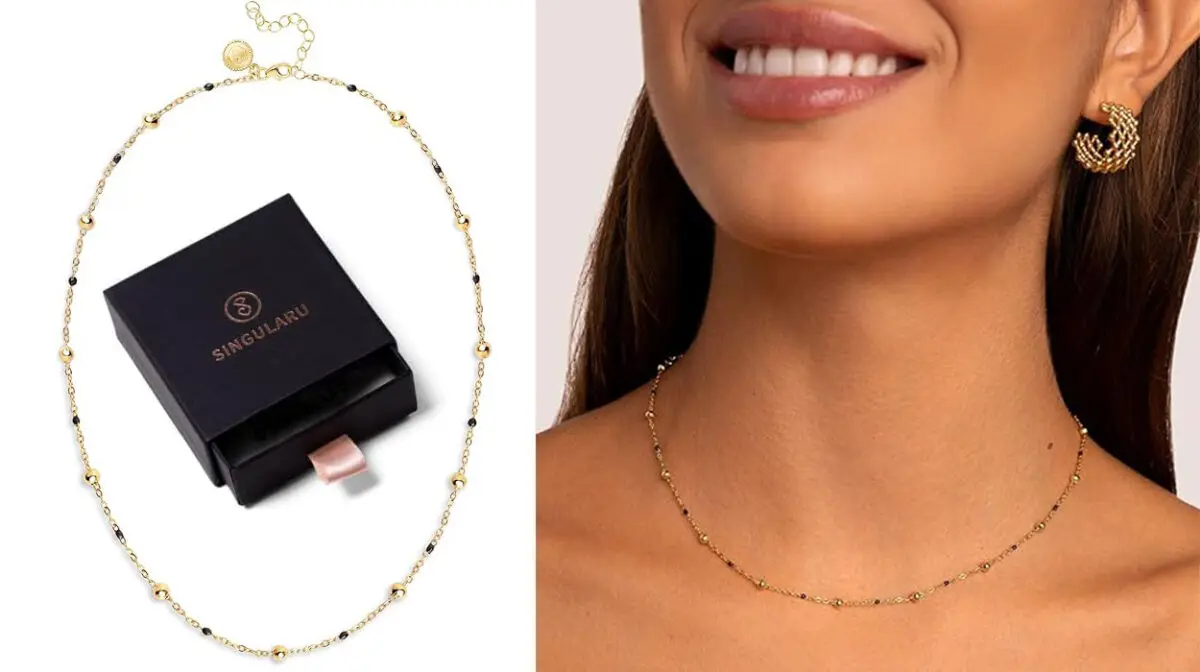 Collar Singularu Dots Black Enamel para mujer con baño de oro