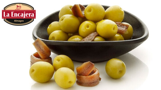 Lata de aceitunas Manzanilla con sabor anchoa de 5 kg