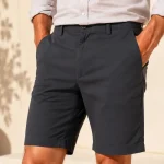 Chollo Pantalones cortos chinos Amazon Essentials para hombre por sólo 15,01€ (-27%)