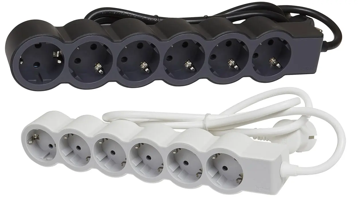 Regleta Legrand de 6 enchufes