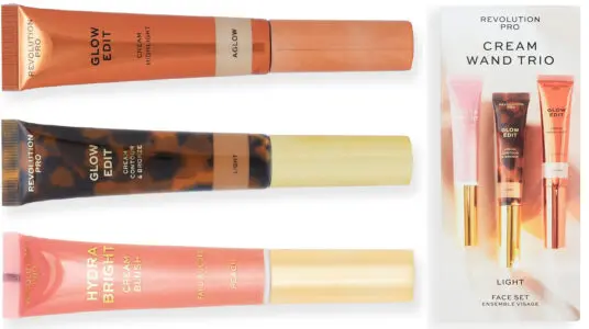 Chollo Set de maquillaje Revolution Pro con contorno, colorete e iluminador