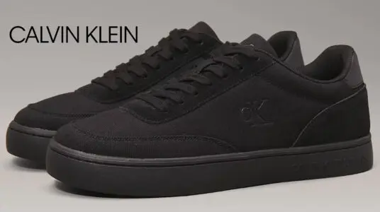 Chollo Zapatillas Calvin Klein Cupsole negras para hombre