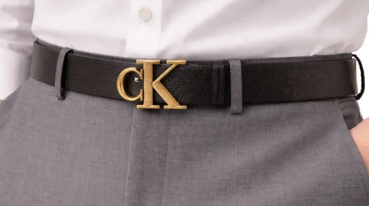 cinturon-calvin-klein-con-hebilla-distintiva-para-hombre