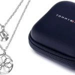 Collar Tommy Hilfiger 32001776 para mujer barato en Amazon