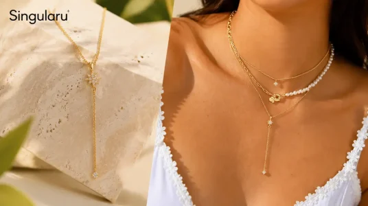 Collar Singularu Y Polar Star en plata de ley con circonitas y baño de oro de 18 kt