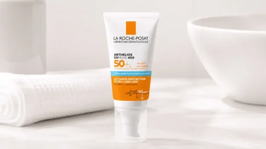 Crema hidratante La Roche Posay con SPF50+ y protección alta de 50 ml