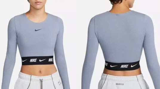 crop top Nike swoosh para mujer barato