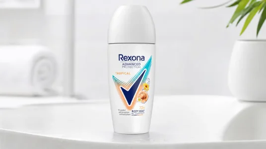 Desodorante antitranspirante roll-on Rexona Advanced Protection para mujer, perfume Tropical, 72 horas de protección