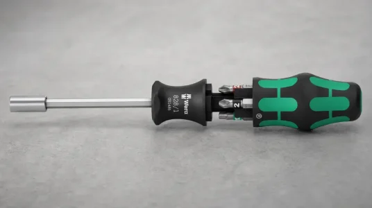 Destornillador Wera Kraftform Kompakt 27 Set 1 con recámara de puntas