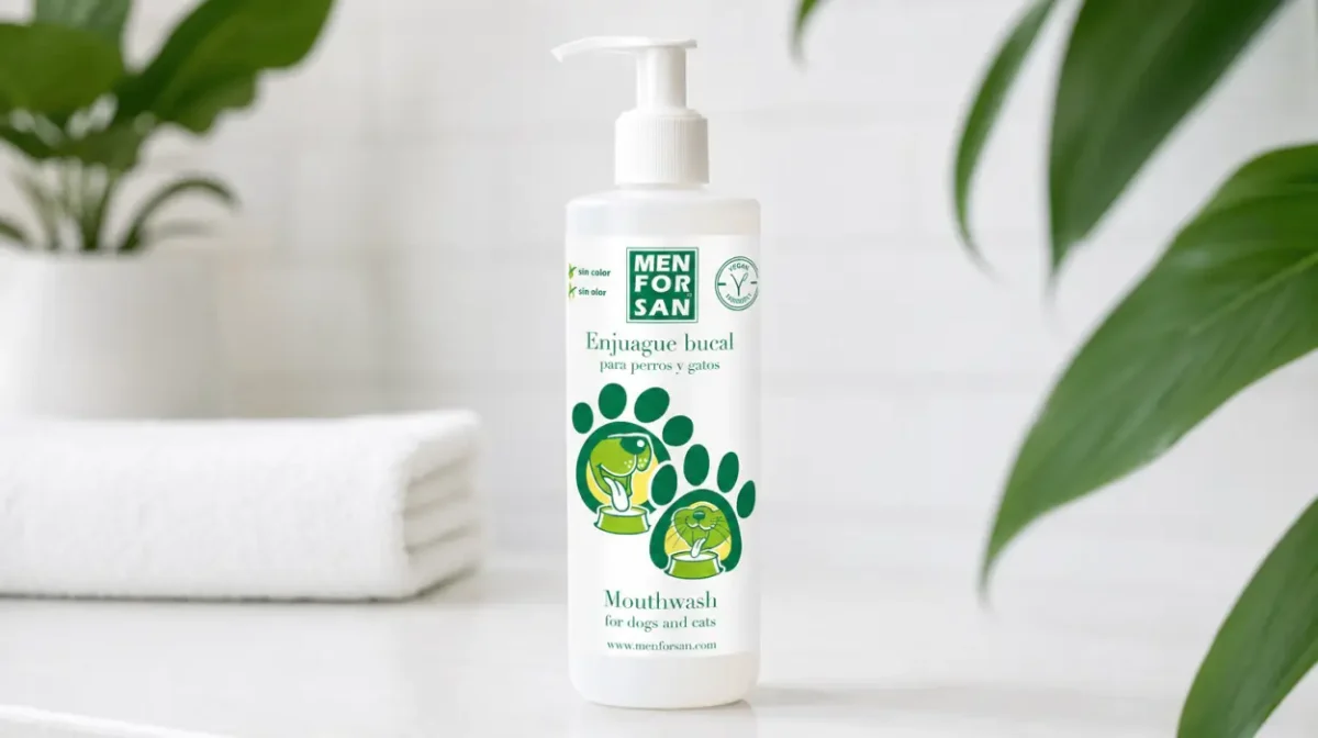 Enjuague antisarro Menforsan para perros y gatos de 500 ml