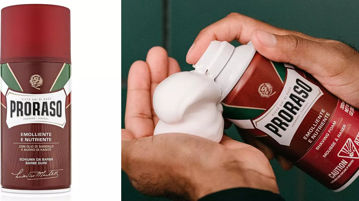 Espuma de afeitar Proraso con sándalo y manteca de karité para barbas duras