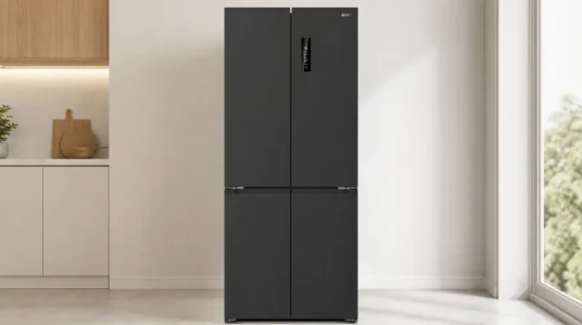 Frigorífico americano CHiQ CCD460NGE de 458L, con 4 puertas y diseño en negro