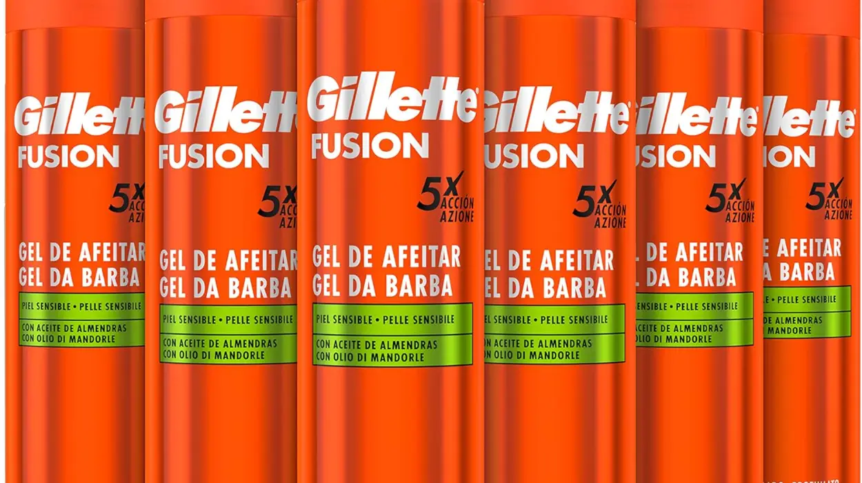 Pack x6 Gel de afeitado Gillette Fusion para pieles sensibles de 200 ml con aceite de almendras