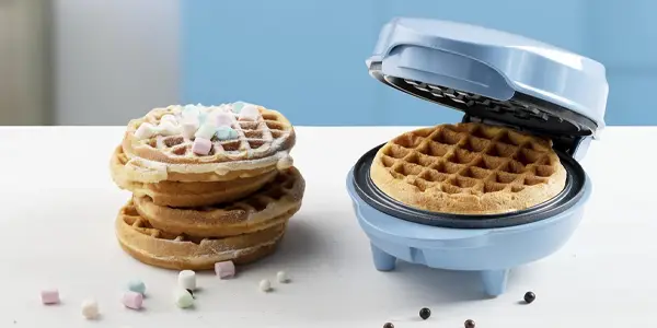 Mini gofrera eléctrica Bestron