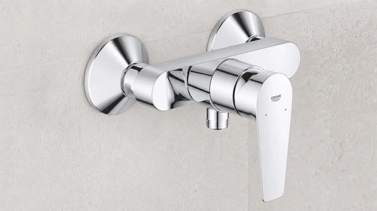 Grifo de ducha cromado y resistente Grohe StartEdge