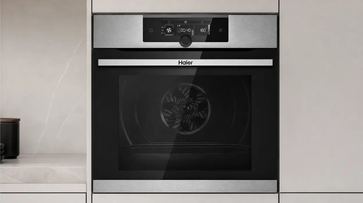 Horno multifunción Haier I-Turn Series 2 con limpieza pirolítica y App WiFi