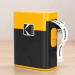 Impresora instantánea Kodak New Label Era M50 con tecnología térmica y 12 rollos de etiquetas autoadhesivas