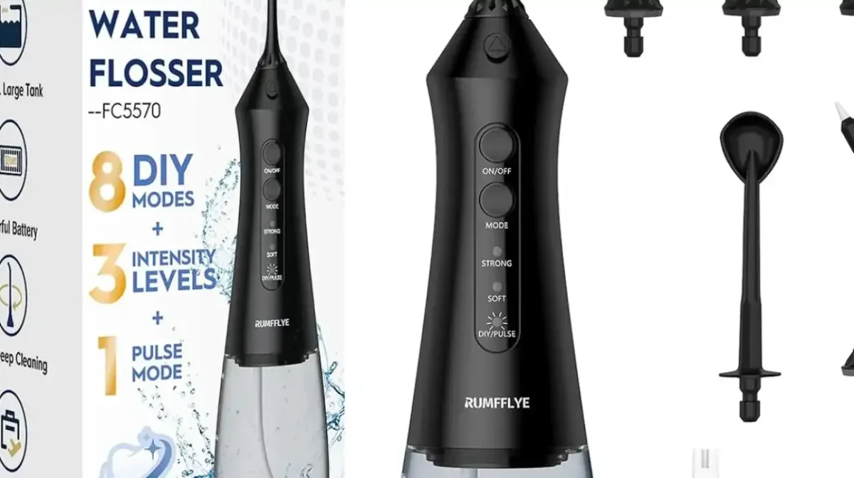 Este es el irrigador dental portátil TOP VENTAS en Amazon: 12 modos, 5 boquillas y a un precio que merece muchísimo la pena