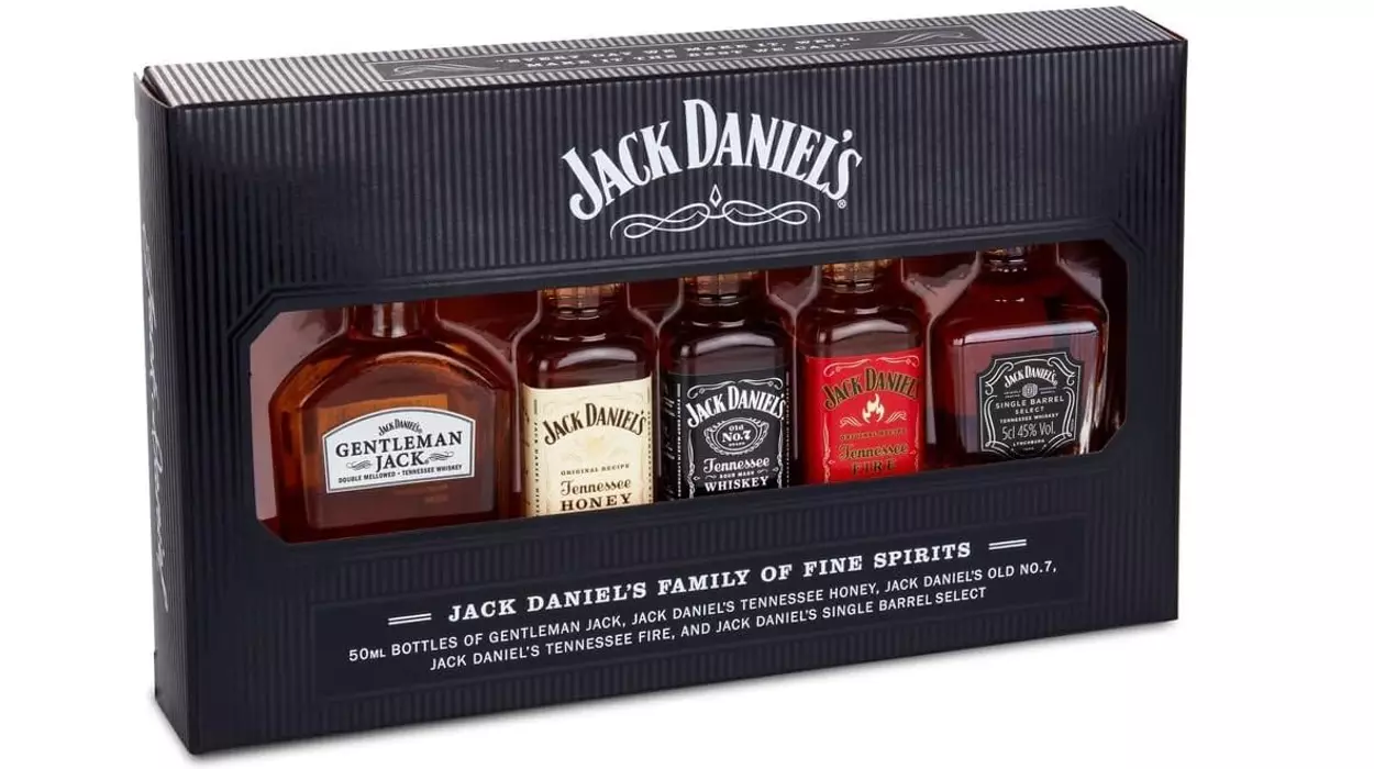 Pack 5 botellitas miniaturas Jack Daniel's Family of Fine Spirits