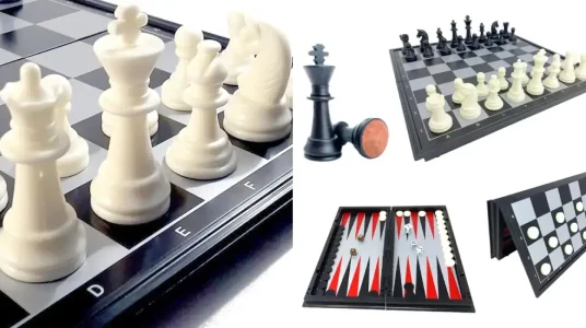 Juego de viaje ChessEbook 3 en 1 con ajedrez, damas y Backgammon