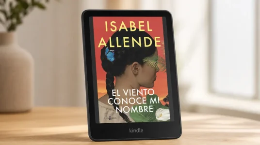 Amazon Kindle Colorsoft Signature Edition con pantalla a color y carga inalámbrica de 32 GB