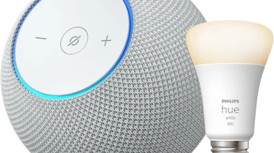 Amazon Echo Dot Max y Philips Hue White Bombilla Inteligente: Kit de inicio para un hogar digital conectado
