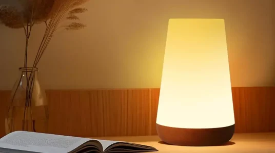Lámpara nocturna Romon táctil y regulable con 13 colores y 3 modos, recargable