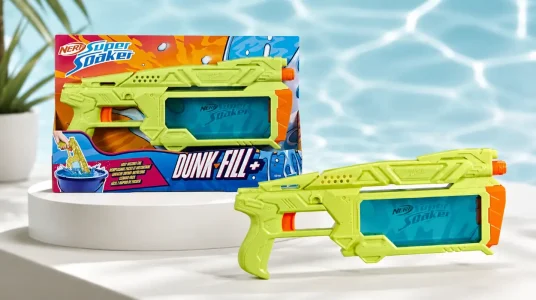 Lanzador de agua Nerf Super Soaker Dunk-Fill+ con tanque de 358 ml