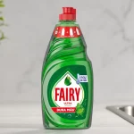 Lavavajillas Fairy Ultra Original con LiftAction, suave con la piel y eficaz contra la grasa