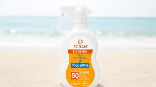 Leche solar Denenes SPF 50 en pistola de 270 ml