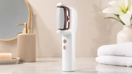 Lima eléctrica Cecotec SkinCare Steam Silky para eliminar durezas con función vapor