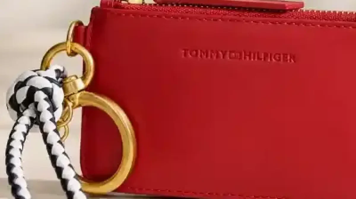 Charm cartera-llavero Tommy Hilfiger para mujer en rojo