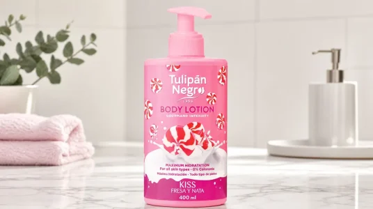 Loción corporal Tulipán Negro Fresa y Nata de 400 ml