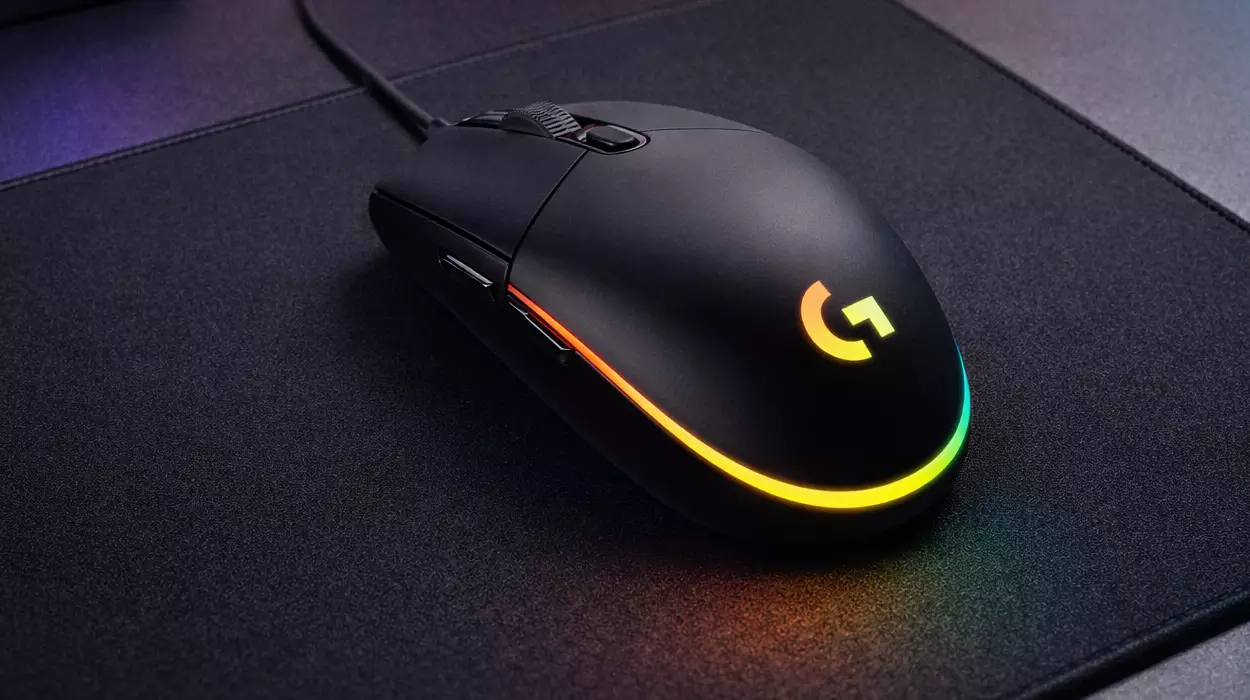 Logitech G203 LIGHTSYNC con 6 botones, 8.000 DPI e iluminación rgb