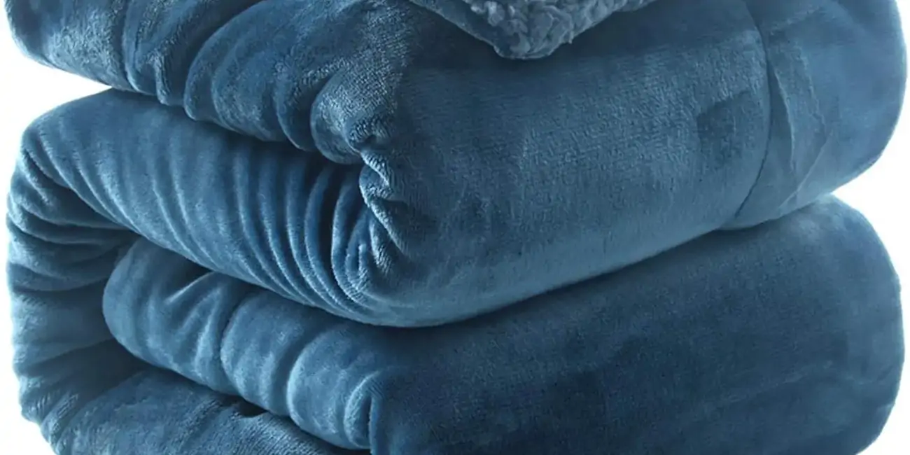 Manta de terciopelo con borreguito LD Morphling de 130 x 160 cm