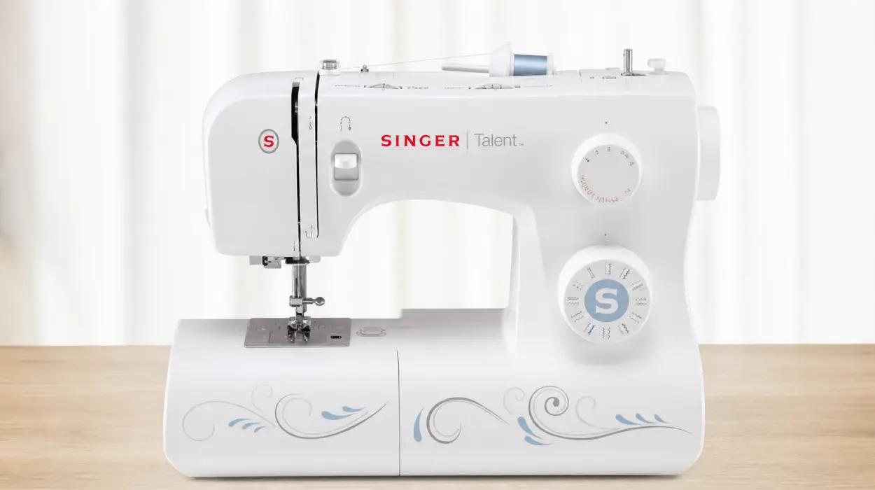 Máquina de coser Singer Talent 3323 con 30 puntadas y ojal automático en un paso