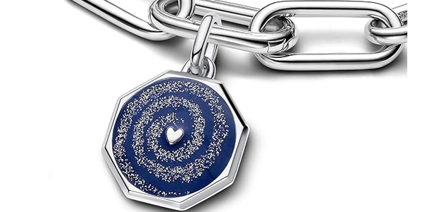 medallón galaxia corazón pandora Me oferta