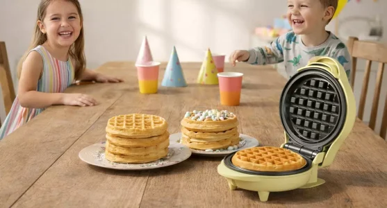 Mini gofrera eléctrica Bestron