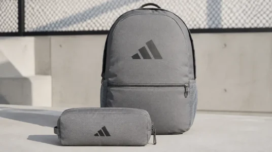 Mochila adidas Pencil Case con capacidad de 23,25 l y bolsillo frontal con cremallera