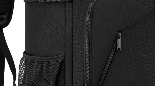Chollo mochila de viaje wenig de 20l con usb y compartimento para portátil